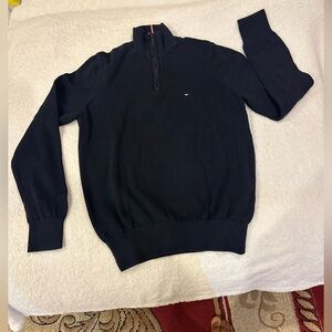 TOMMY HILFIGER MEN’S NAVY BLUE QUARTER ZIP SWEATER